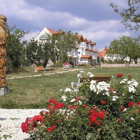 Bed and Breakfast Bakony Panzio Tótvázsony Esterno foto