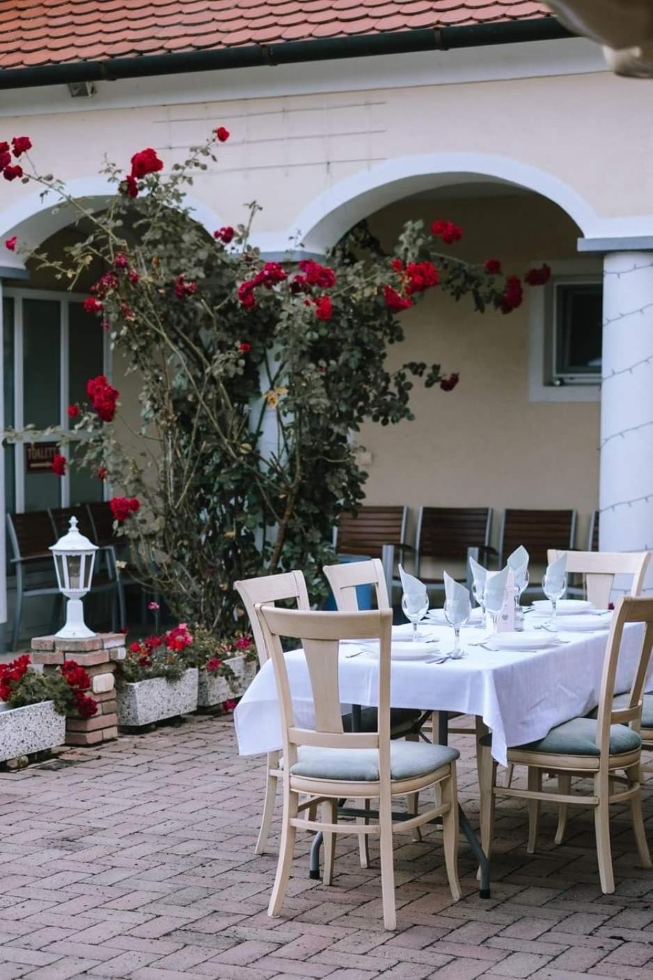 Bed and Breakfast Bakony Panzio Tótvázsony Esterno foto